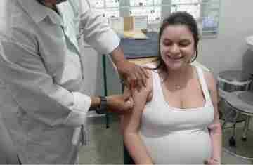 Com vacina contra o VSR para gestantes, Paraná tem queda de 83% de internamentos de bebês
